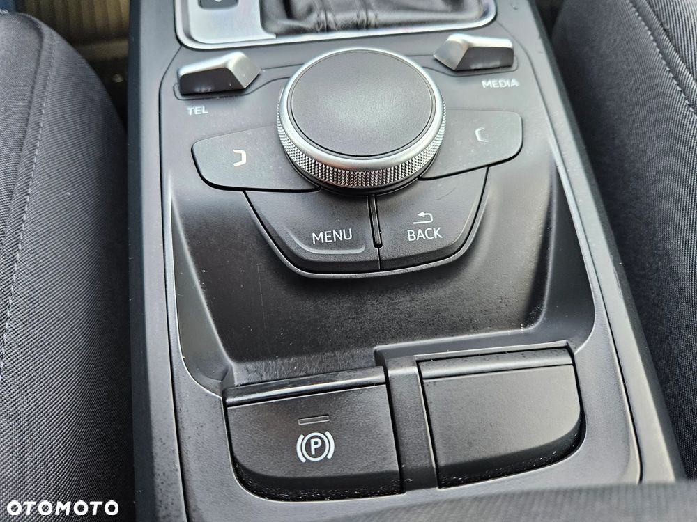 Audi Q2 2.0 TDI Quattro S tronic - 36