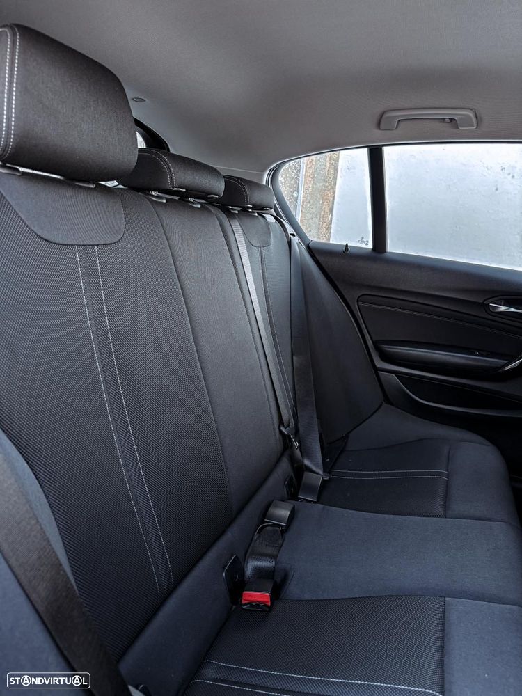 BMW 116 d Corporate Edition — fotografia 9