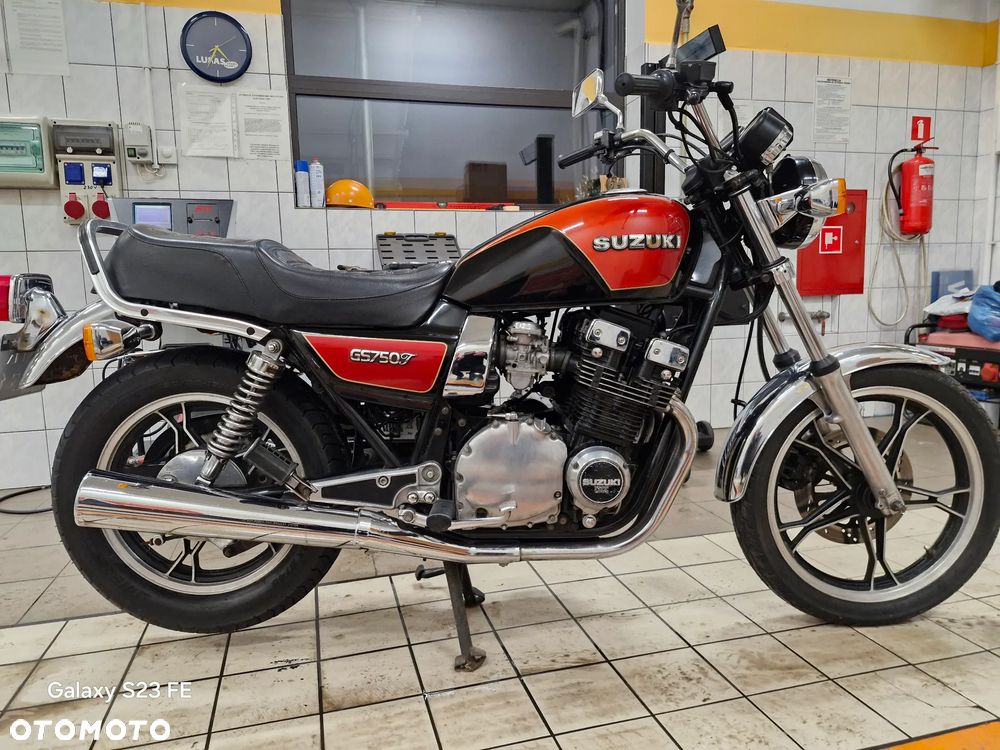 Suzuki GS - 1