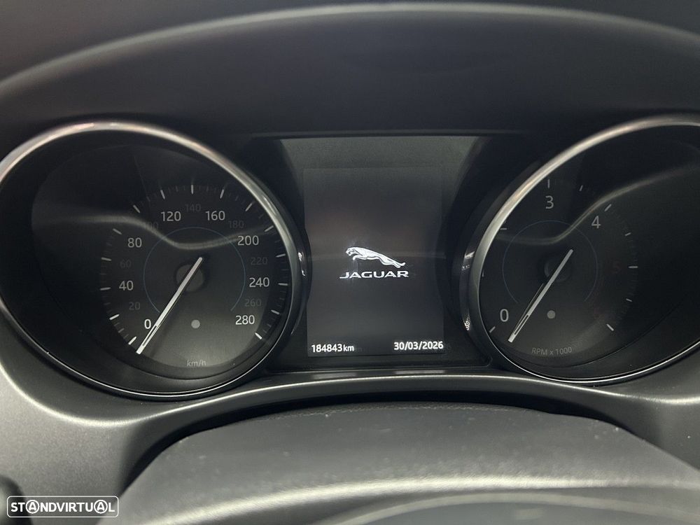 Jaguar XE 2.0 D R-Sport Aut. - 14