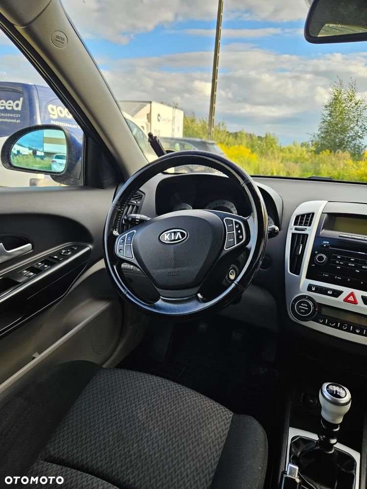 Kia Ceed 1.6 Comfort - 17