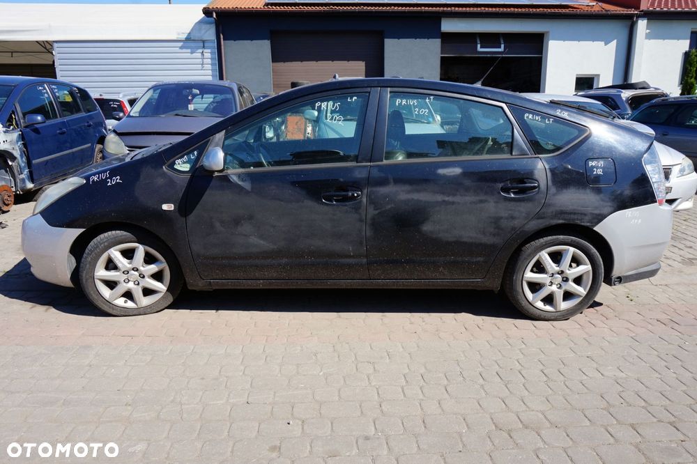 TOYOTA PRIUS II XW20 2005 202 1.5 16V HYB 1NZ-FXE 146KM P112 CZARNY na części - 2