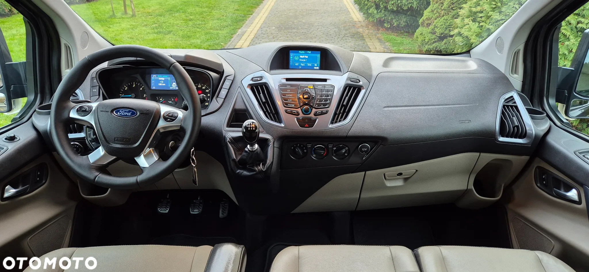 Ford Tourneo Custom 2.0 EcoBlue L2 Shuttle Bus Titanium - 10