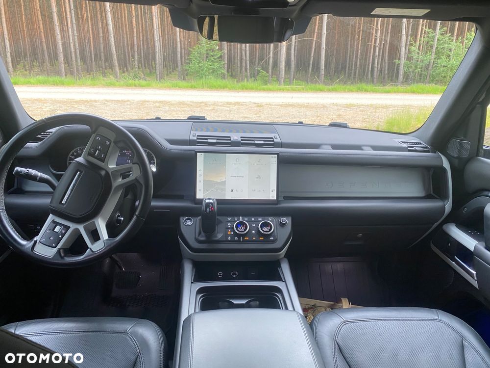 Land Rover Defender 3.0 D300 mHEV SE - 32