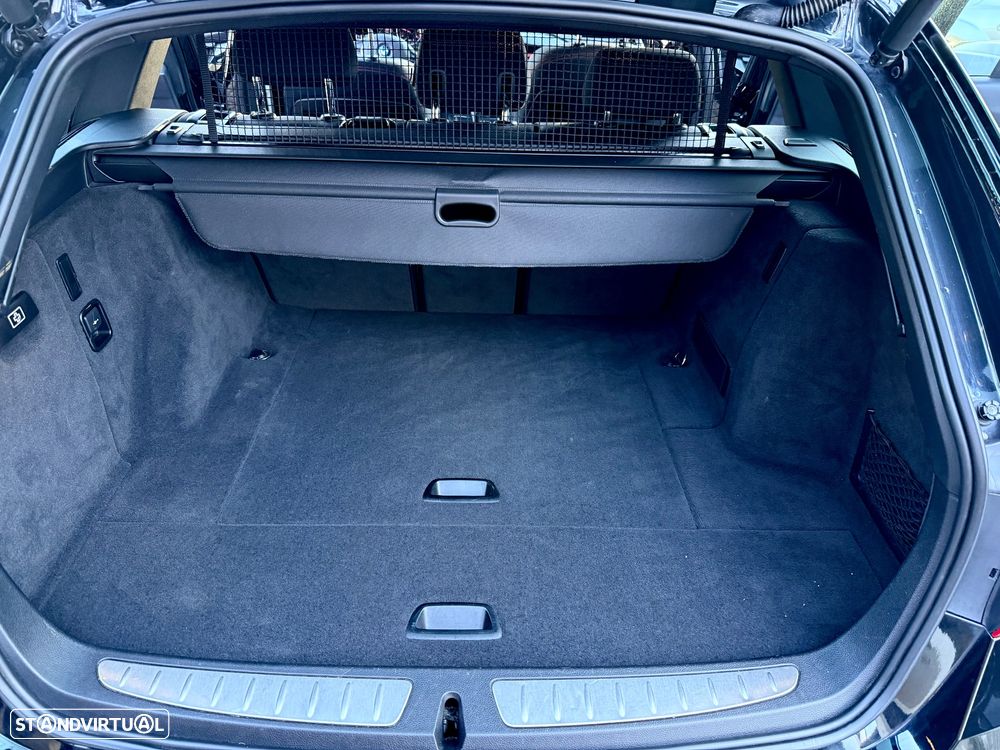 BMW 318 d Touring Line Sport - 28