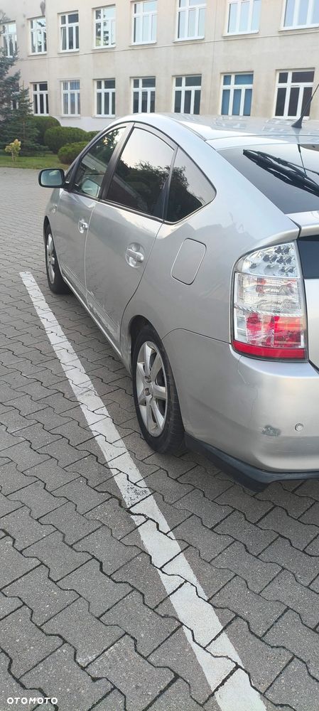 Toyota Prius - 6