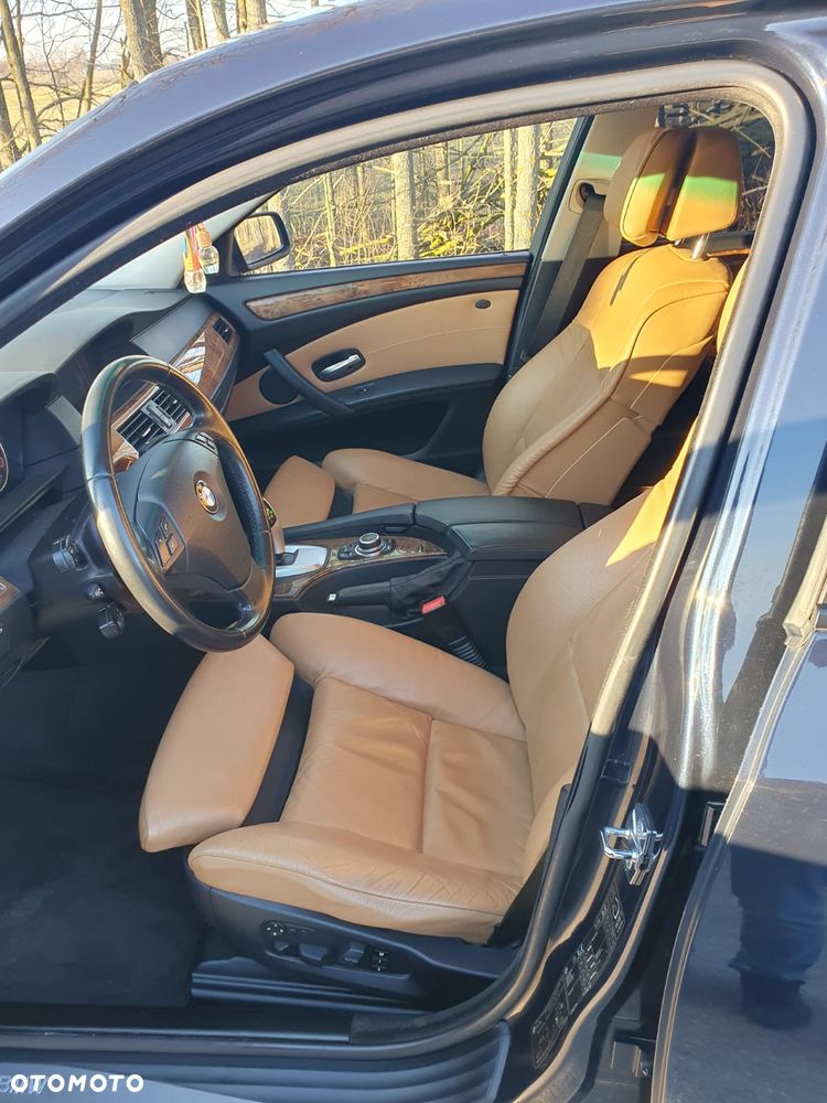 BMW Seria 5 525xi Edition Exclusive - 25