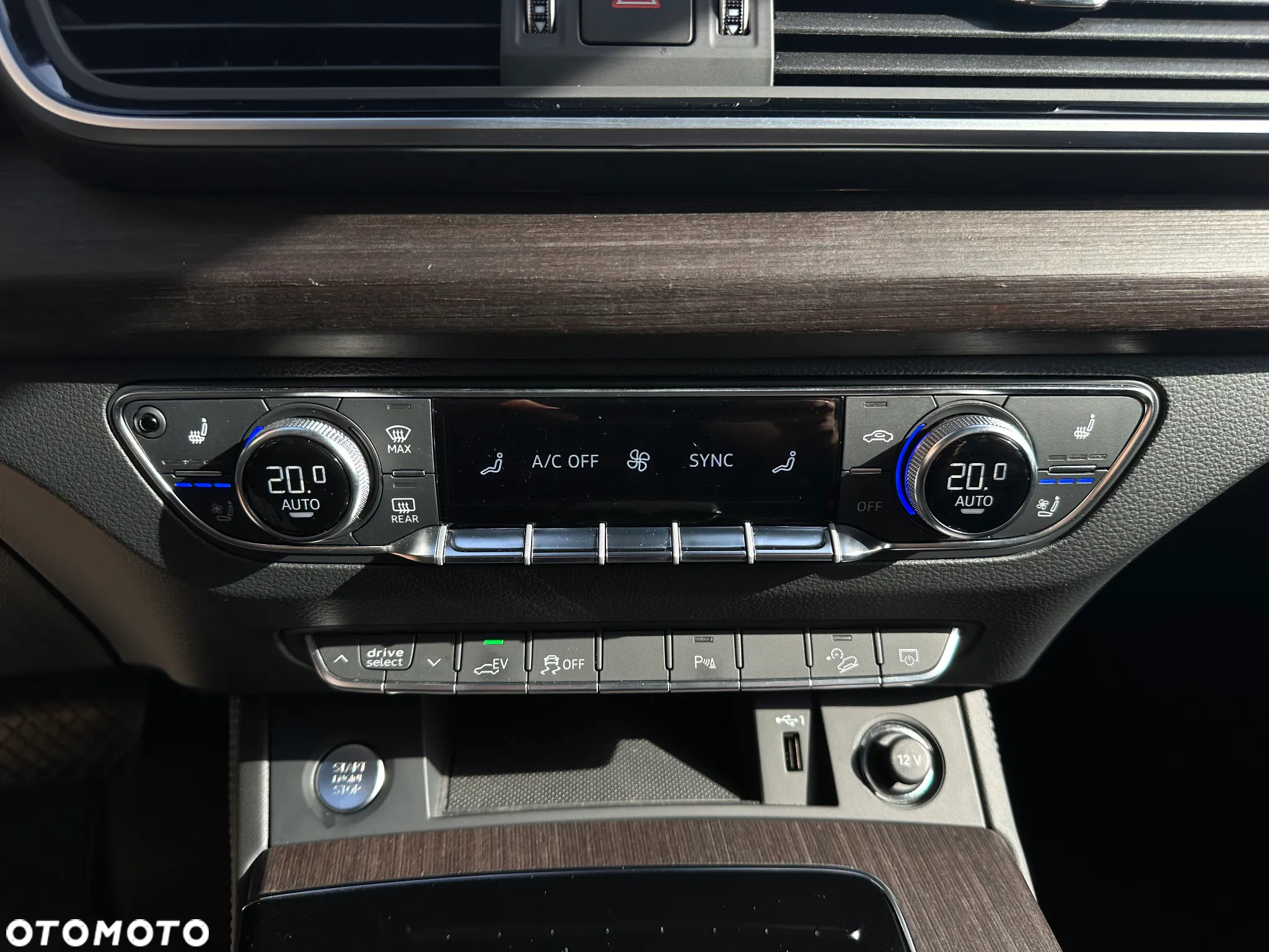 Audi Q5 55 TFSIe quattro S tronic S line - 13