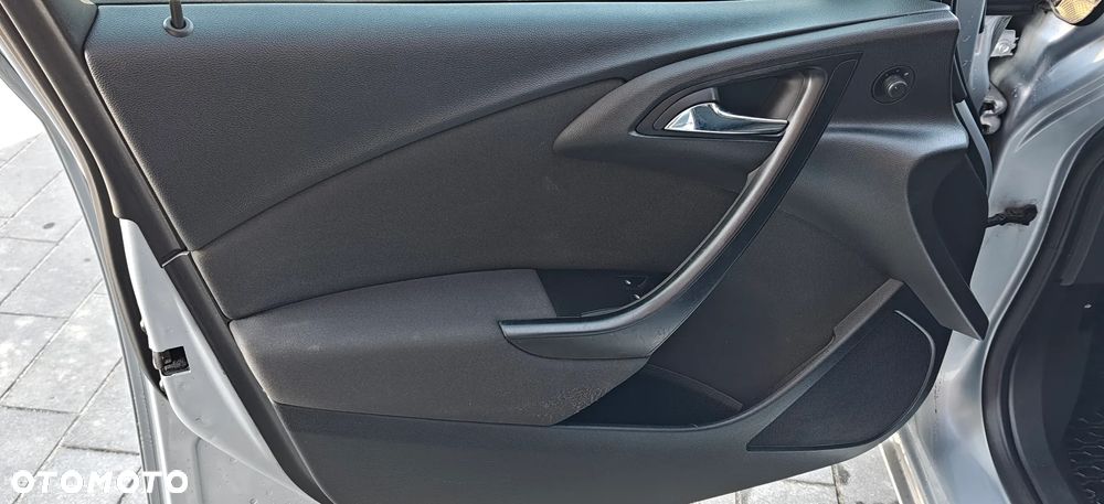 Opel Astra 1.4 Turbo Cosmo - 18