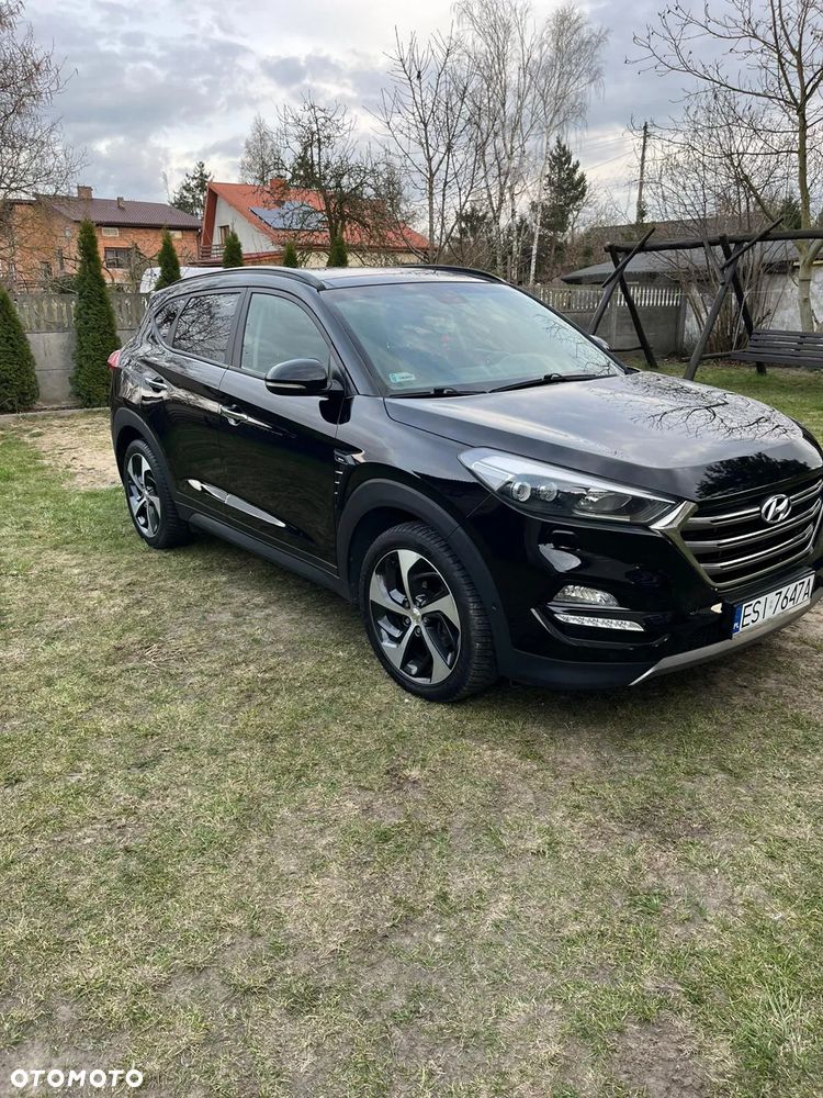 Hyundai Tucson 2.0 CRDI 4WD Automatik Style - 1