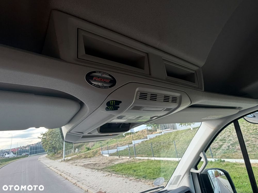 Volkswagen CRAFTER - 16