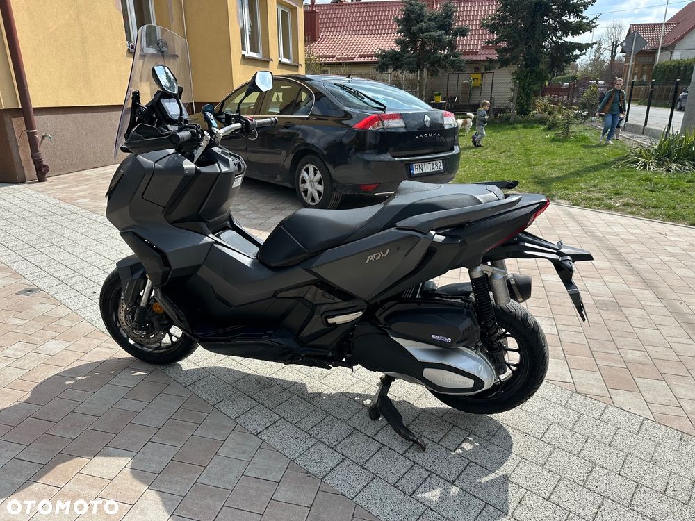 Honda ADV350 - 9
