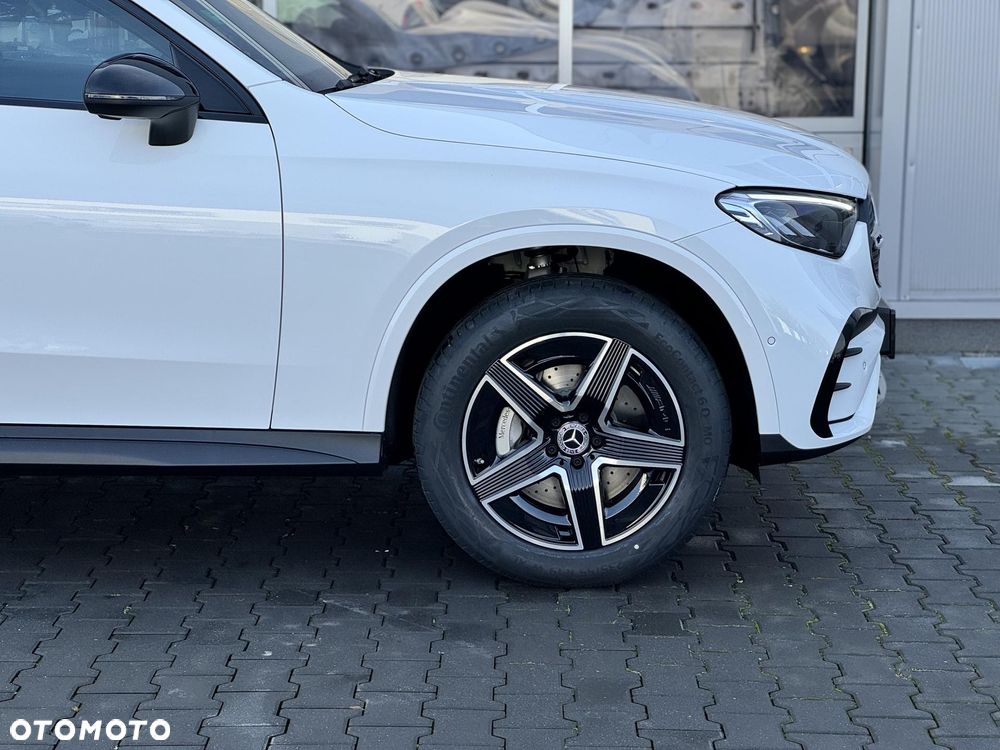 Mercedes-Benz GLC 300 e 4-Matic AMG Line - 8