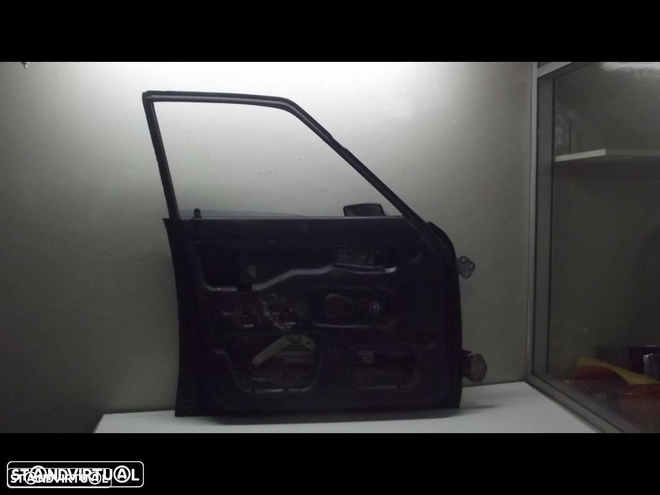 datsun 180 B porta frente esquerda - 2