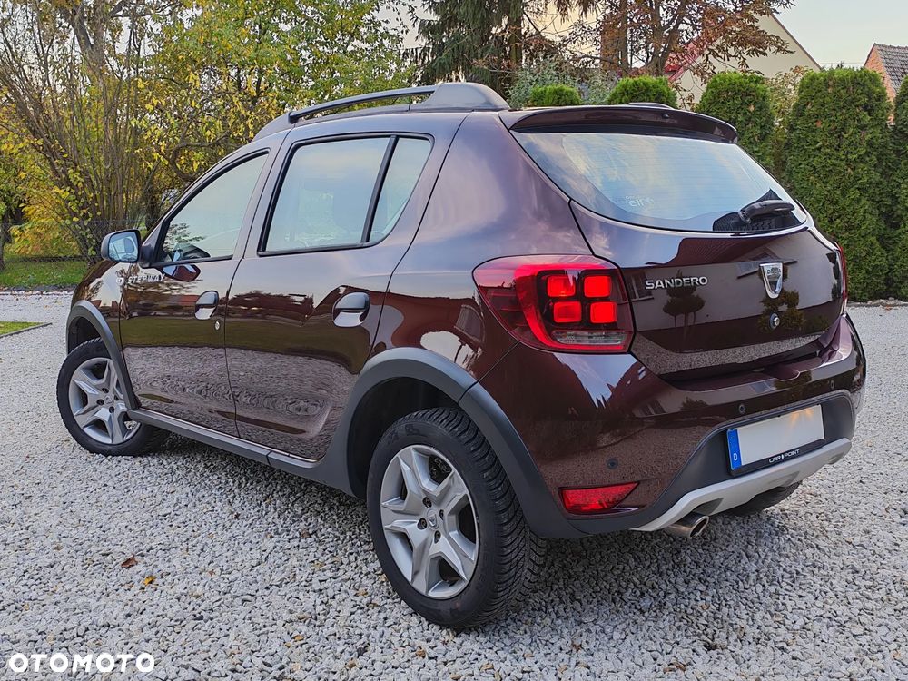 Dacia Sandero Stepway 0.9 TCe Laureate S&S - 4