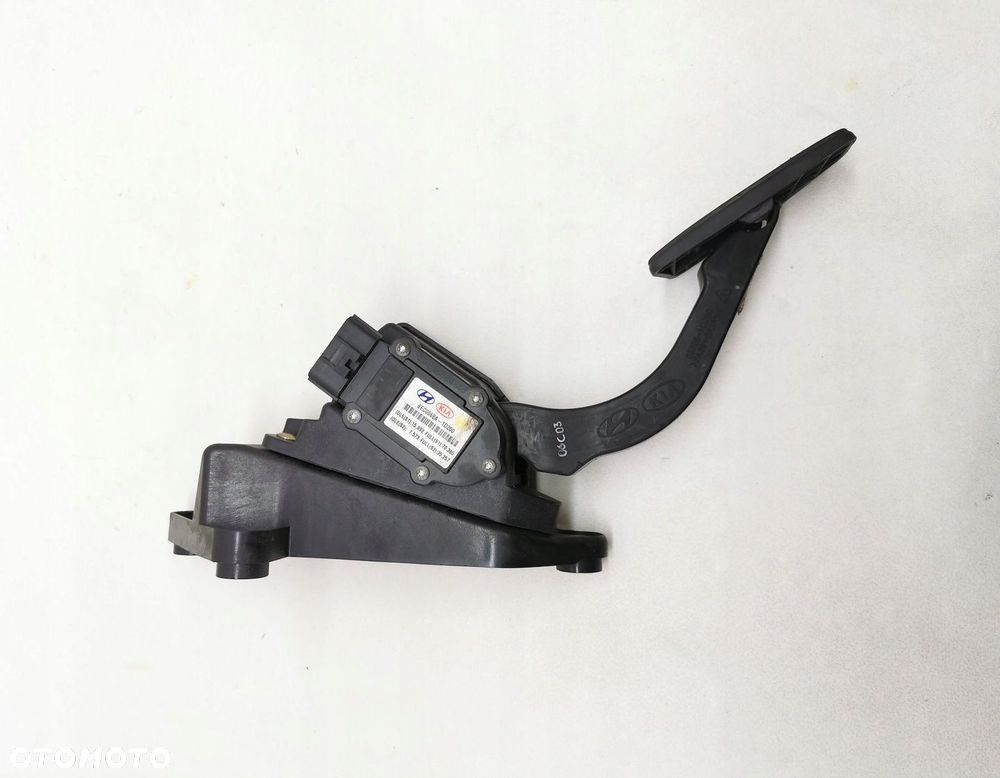 POTENCJOMETR GAZU KIA CARENS III 2.0 CRDI 32726-1D200 - 1