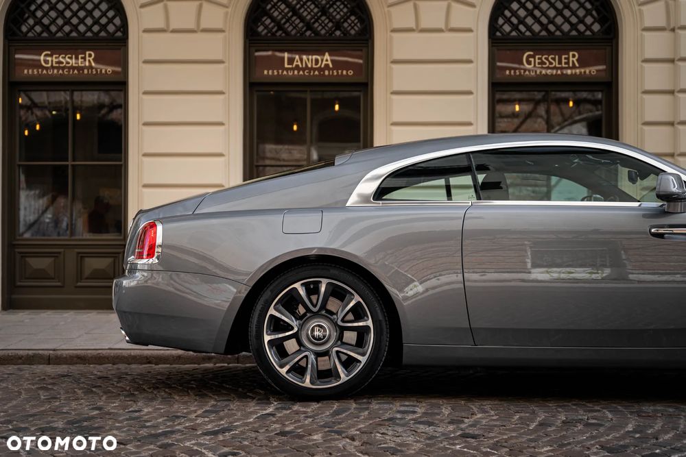 Rolls-Royce Wraith - 8