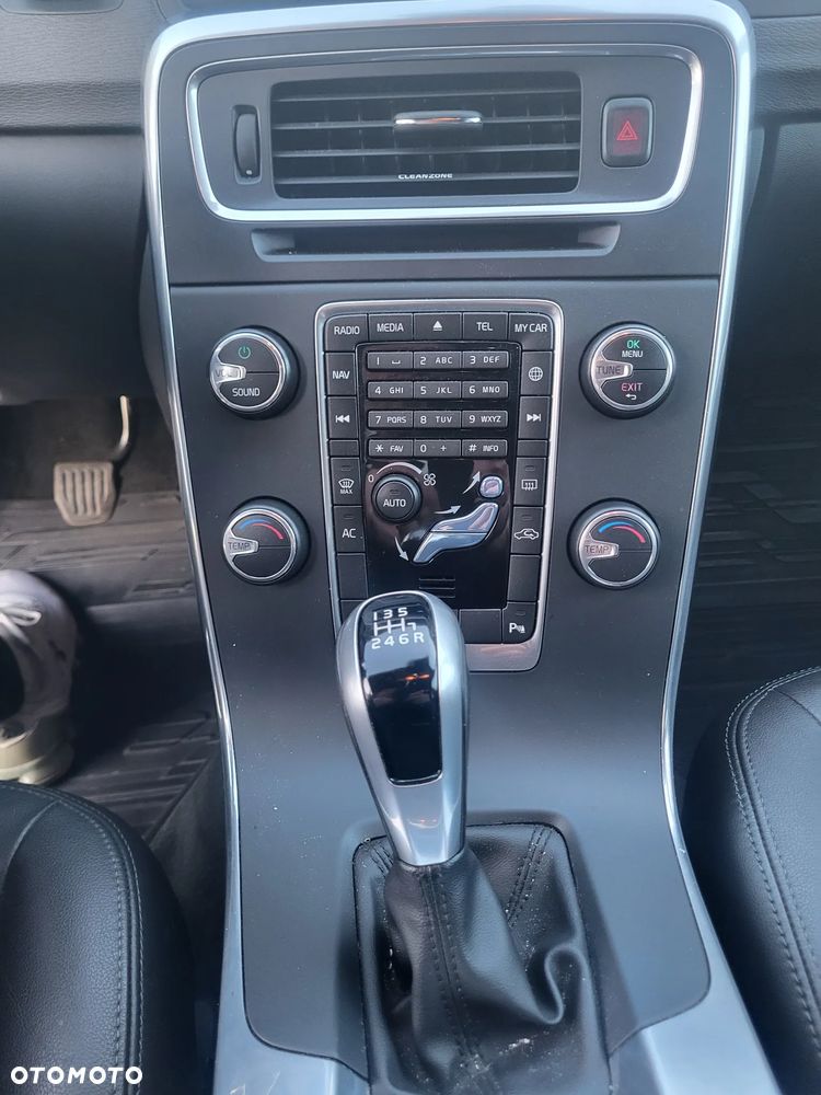 Volvo V60 D2 - 11