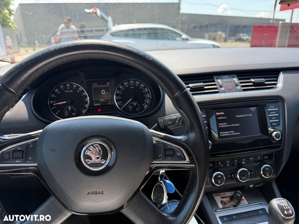 Skoda Octavia 2.0 TDI 4X4 Ambition - 6