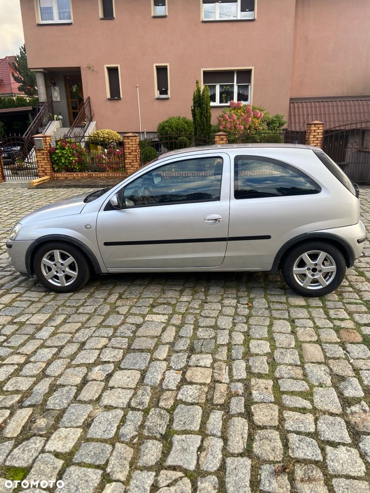Opel Corsa 1.0 12V - 10