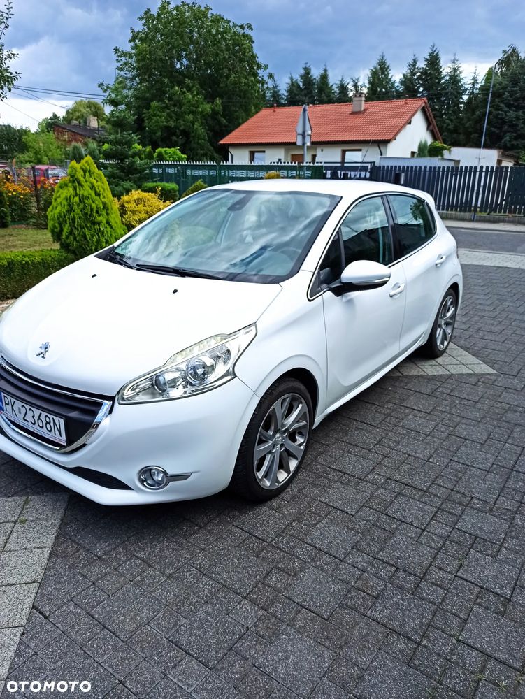 Peugeot 208 2014 photo 3