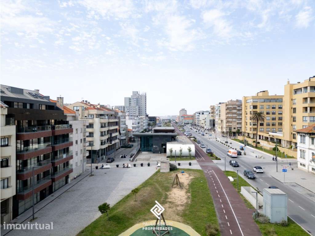 T2 na segunda linha de mar em Espinho com deslumbrante vista mar. - Grande imagem: 2/21