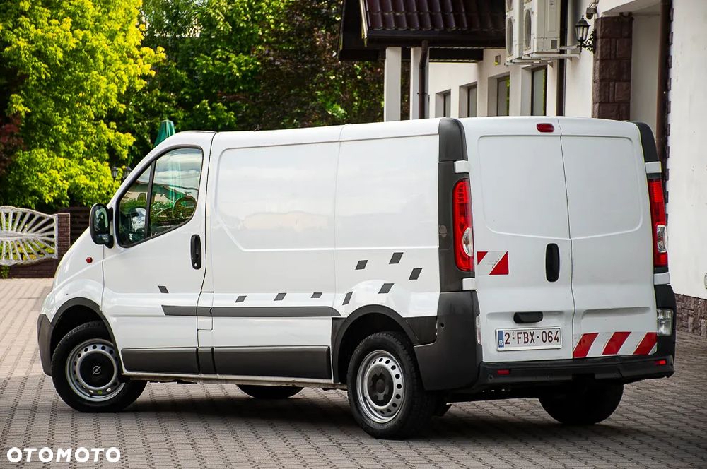 Opel VIVARO - 9