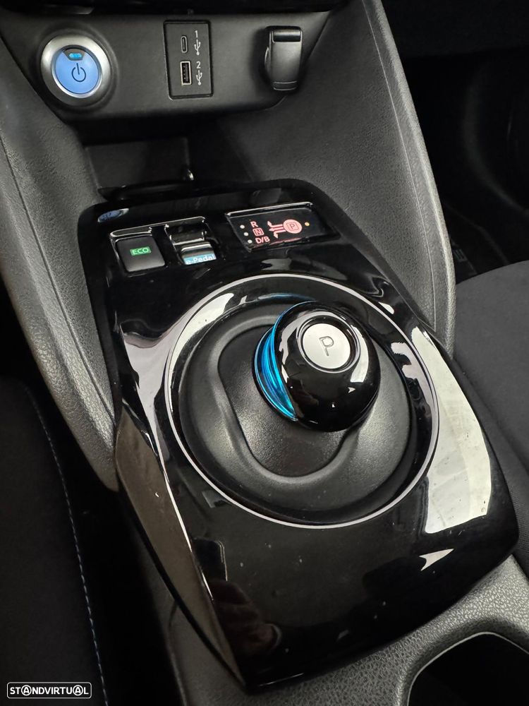 Nissan Leaf N-Connecta - 12