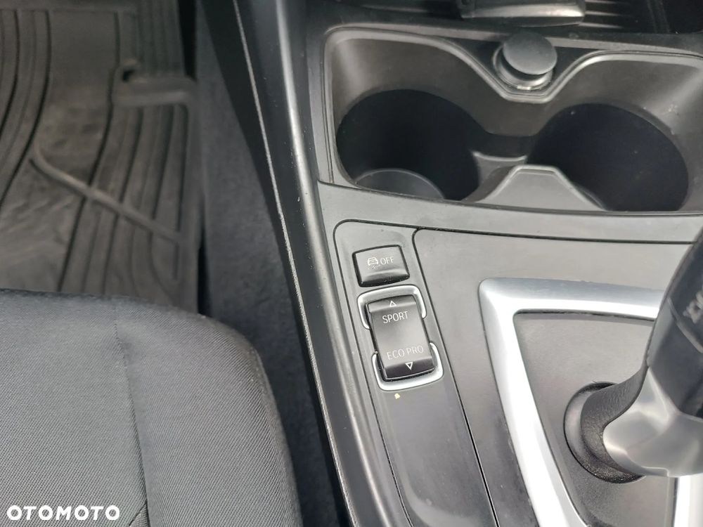 BMW Seria 1 116d Sport Line - 15