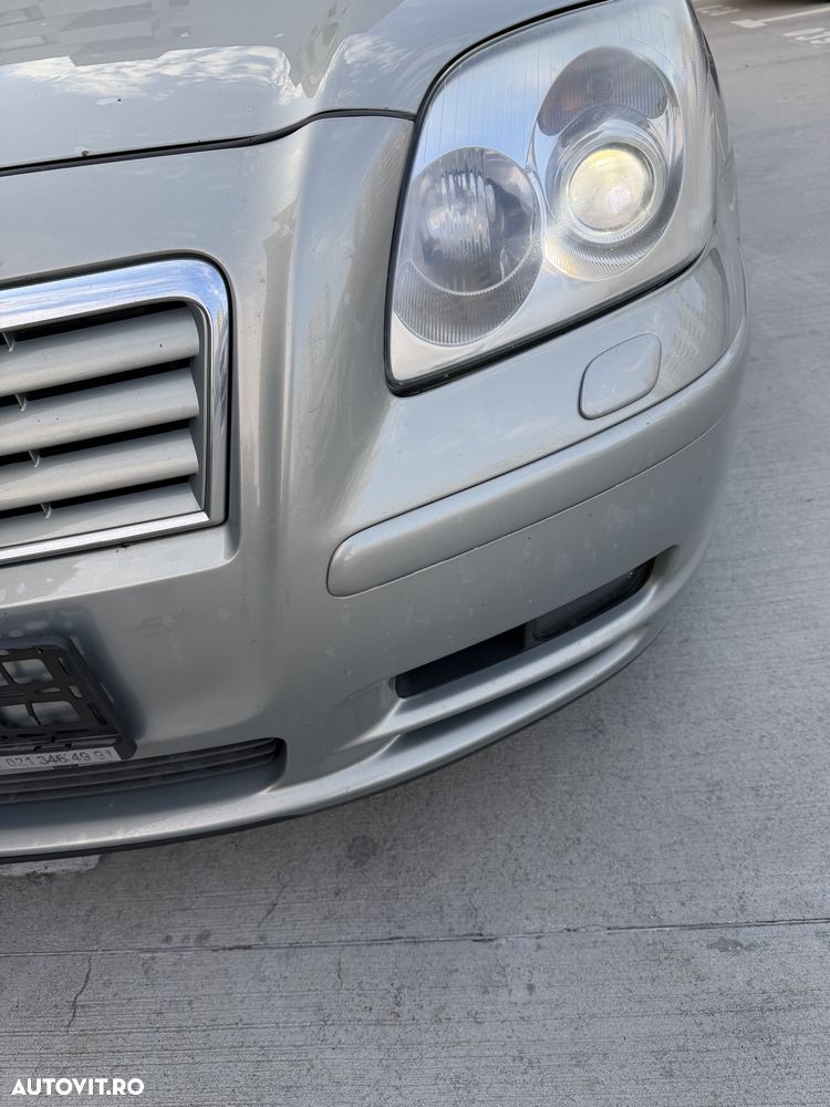 Toyota Avensis - 29