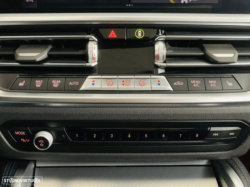 BMW 420 Gran Coupé i Pack Desportivo M Auto - 31