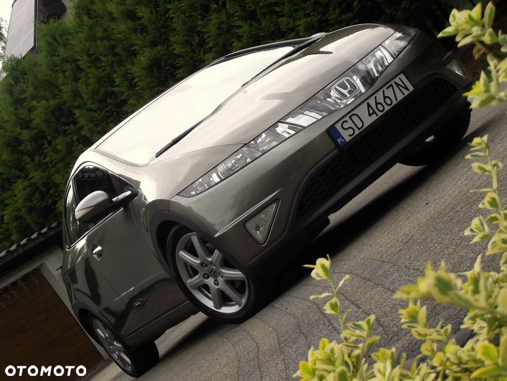 Honda Civic 1.8 Executive - 36