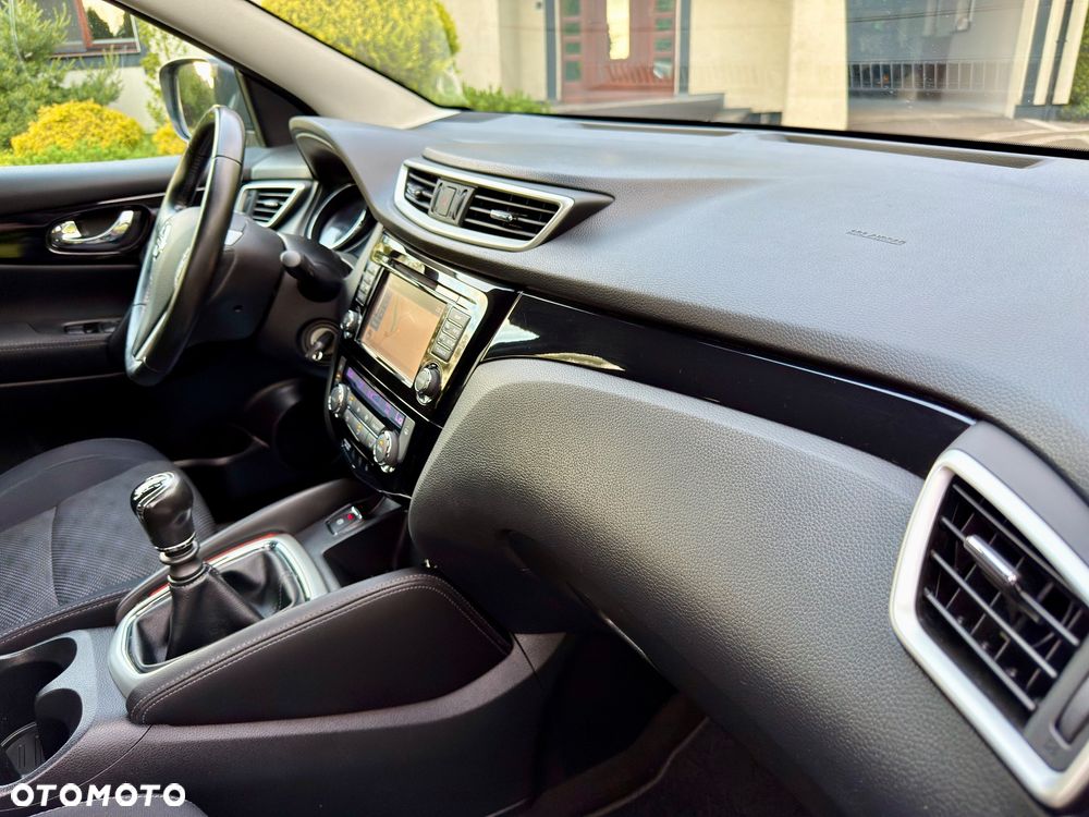 Nissan Qashqai 1.2 DIG-T N-Connecta - 30