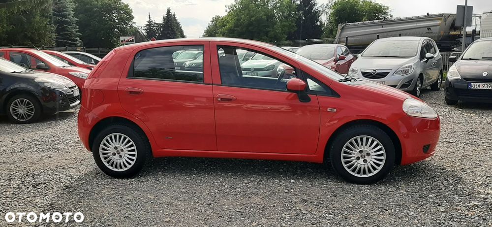 Fiat Grande Punto 2008 photo 4