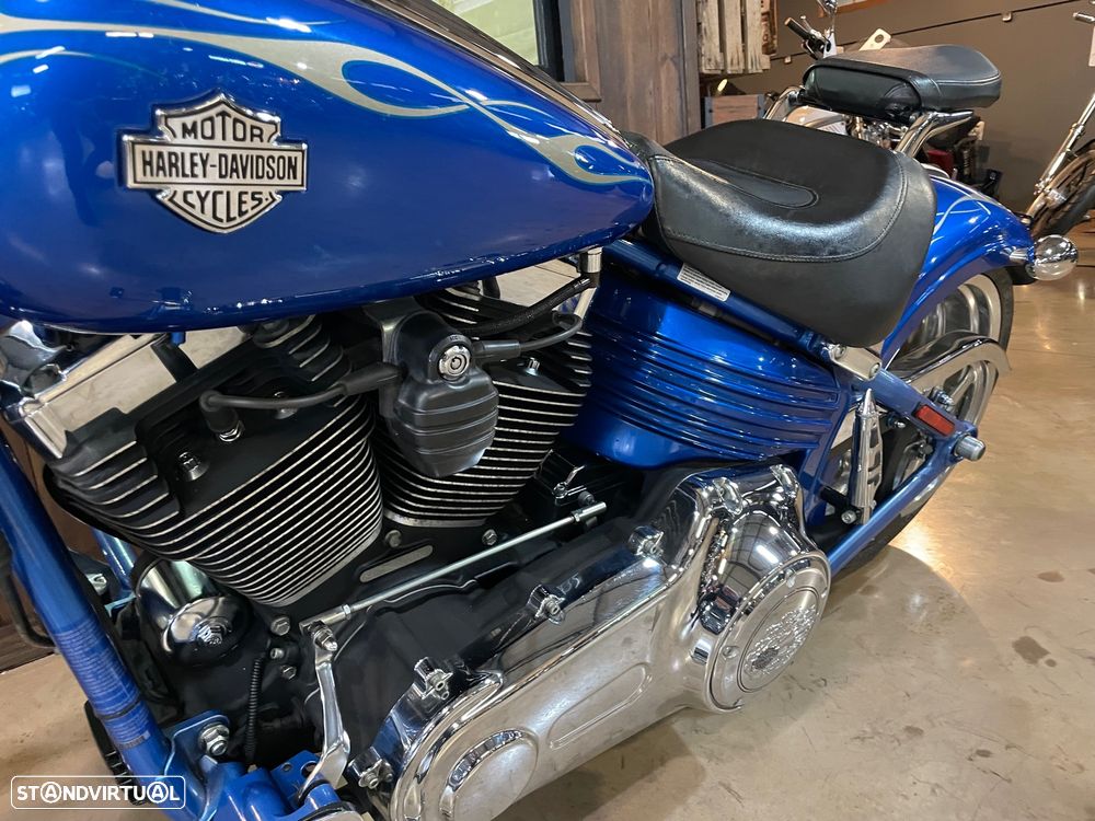 Harley-Davidson Softail Rocker C FXCWC - 3