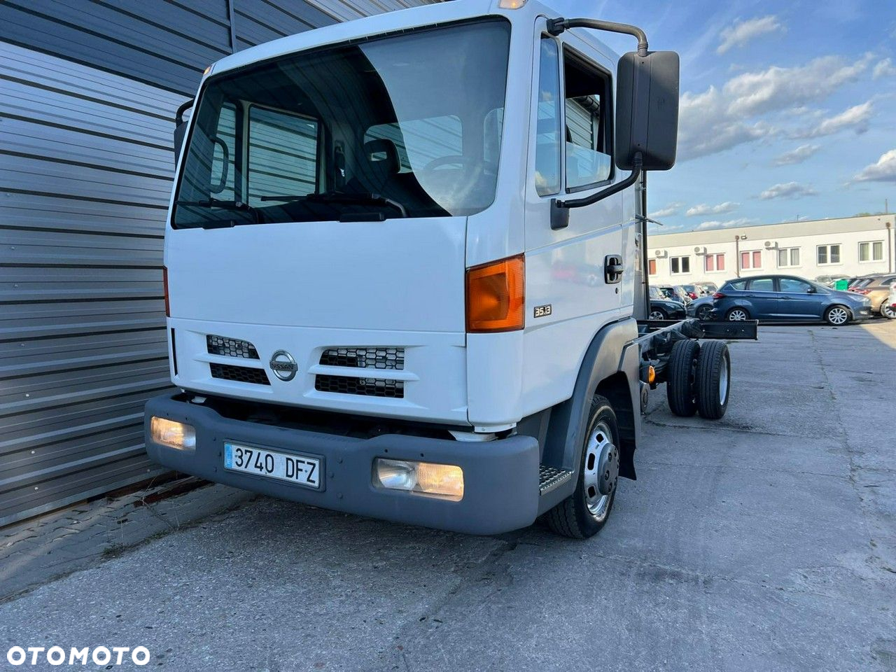 Nissan Atleon - 8