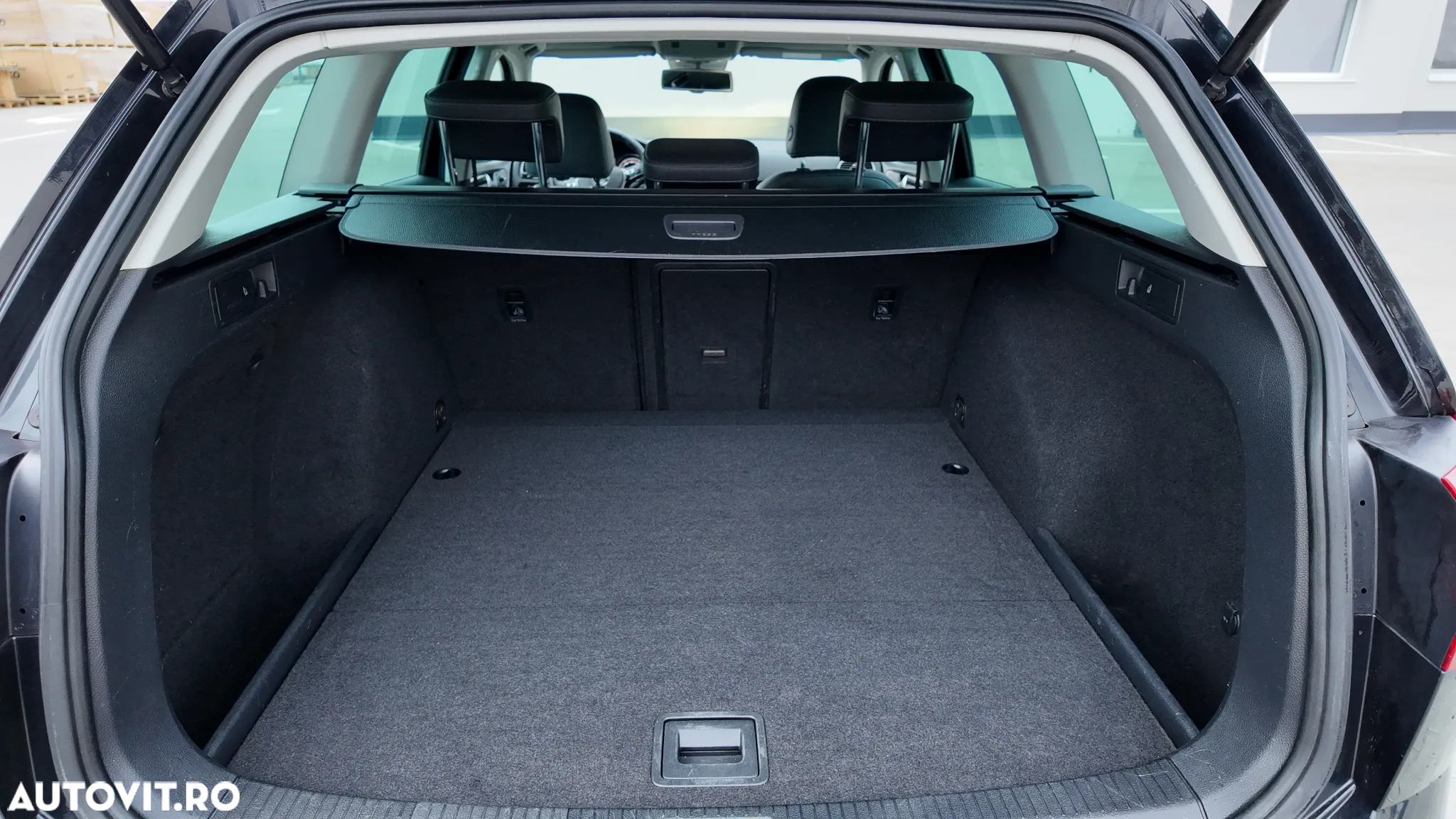 Volkswagen Golf 2.0 BlueTDI DSG Highline - 17