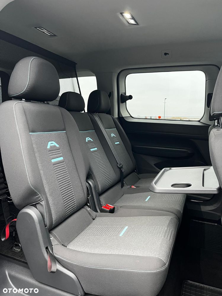 Ford Tourneo Connect Grand 2.0 EcoBlue Active - 14