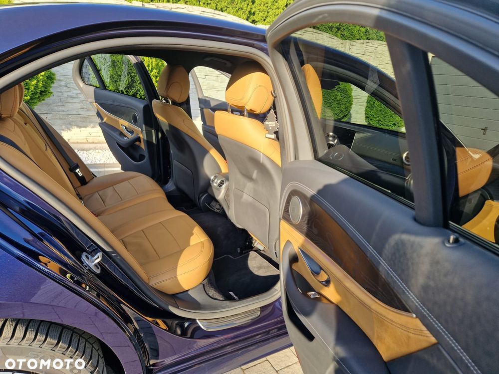 Mercedes-Benz Klasa E - 29