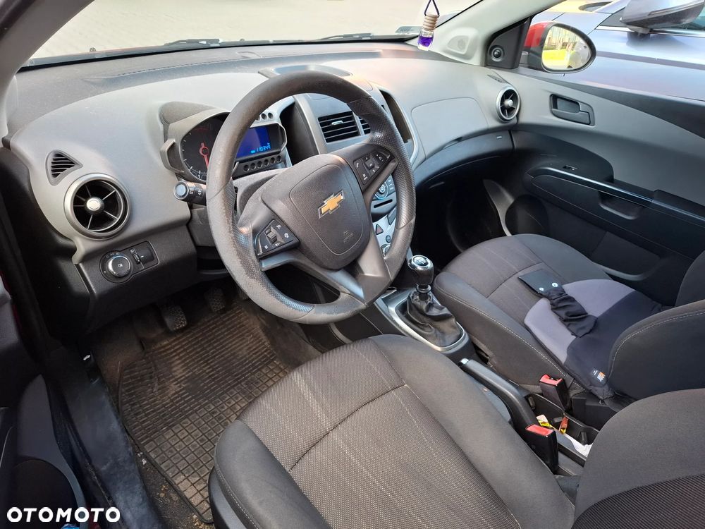 Chevrolet Aveo - 7