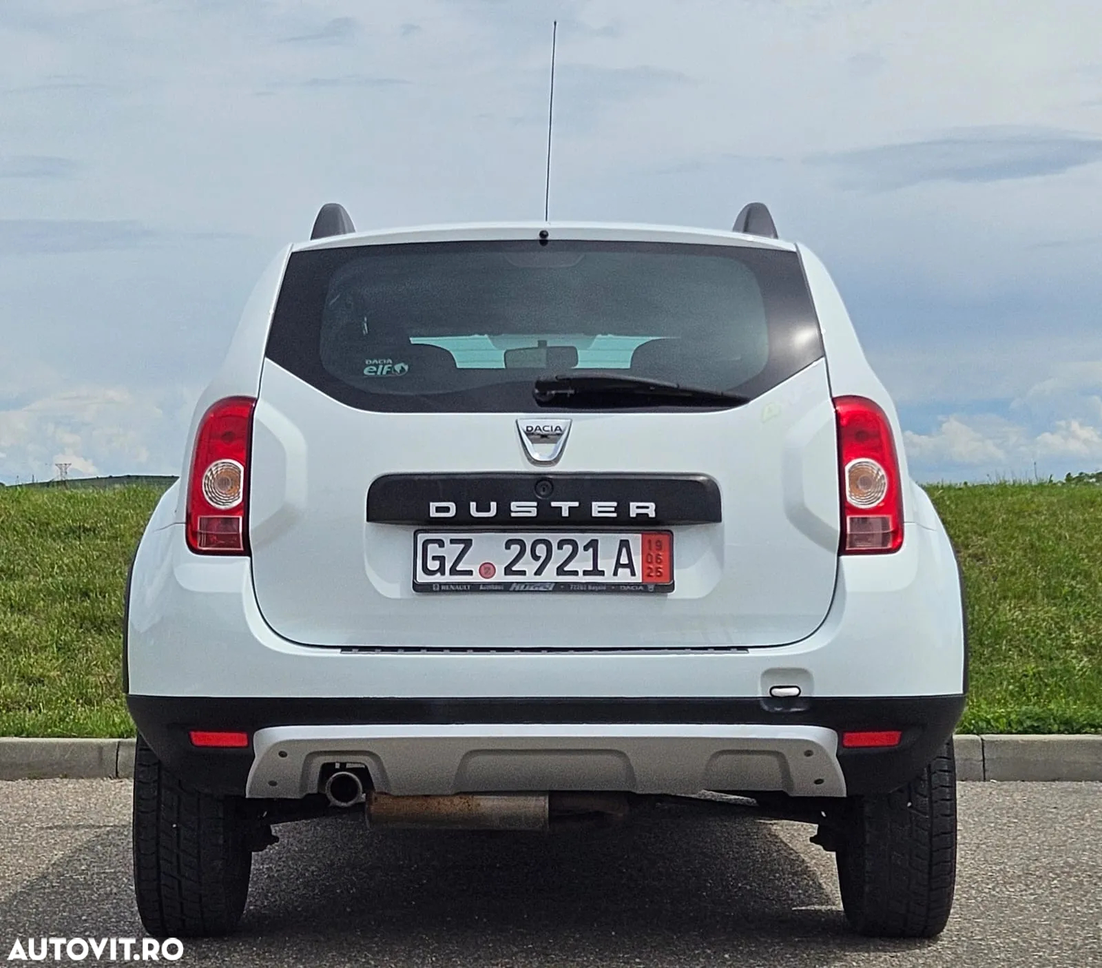 Dacia Duster 1.5 dCi 4x4 Prestige - 10