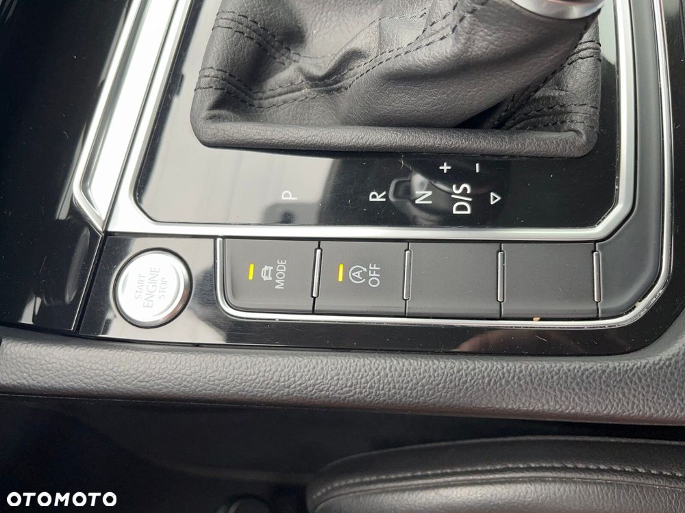 Volkswagen Arteon 2.0 TDI SCR Elegance DSG - 24