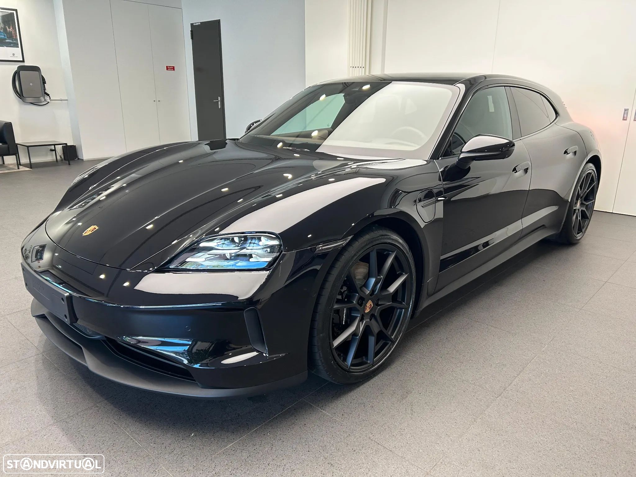 Porsche Taycan Sport Turismo 4S - 1