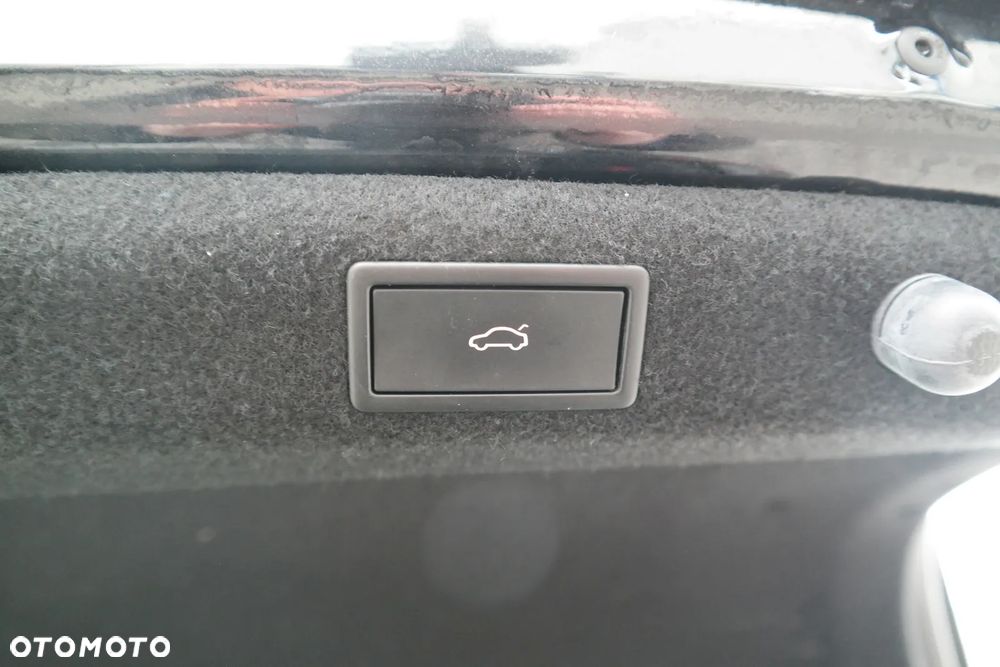 Skoda Superb 2.0 TSI Ambition DSG - 13