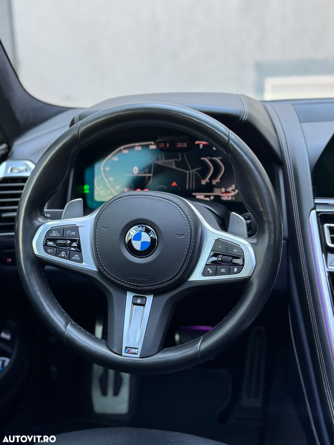 BMW Seria 8 - 7