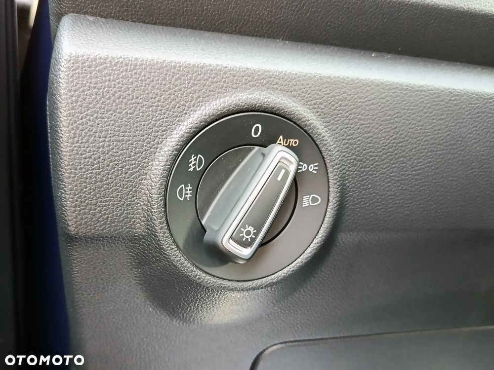 Volkswagen T-Roc 1.0 TSI Advance - 21