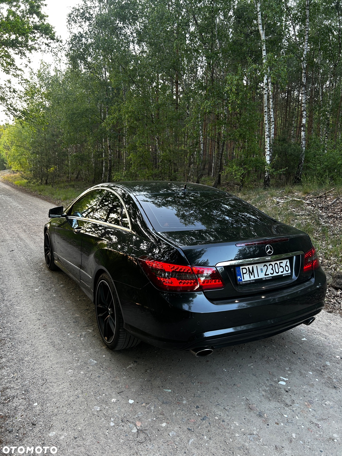 Mercedes-Benz Klasa E 350 CDI DPF Coupe BlueEFFICIENCY 7G-TRONIC Avantgarde - 5