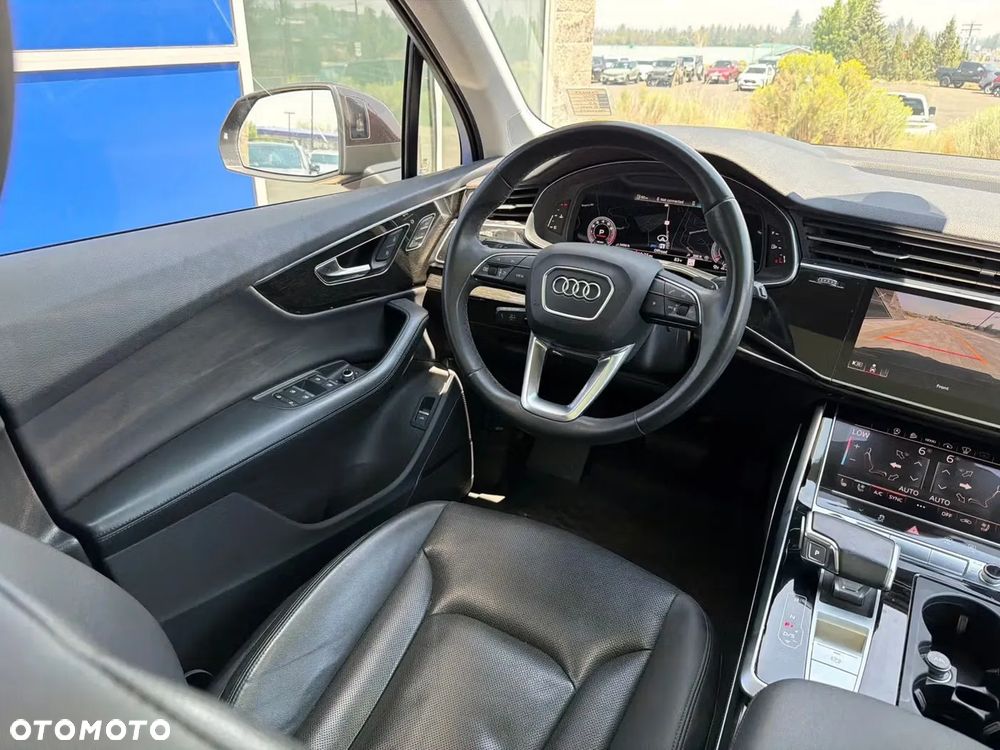 Audi Q7 - 12