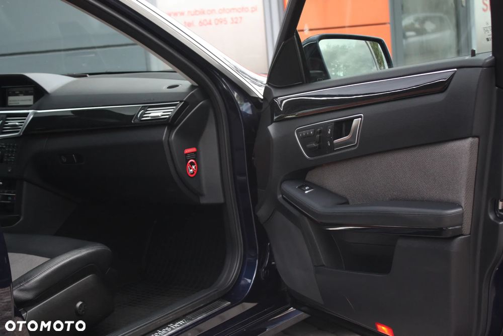 Mercedes-Benz Klasa E 220 CDI 7G-TRONIC Avantgarde - 31