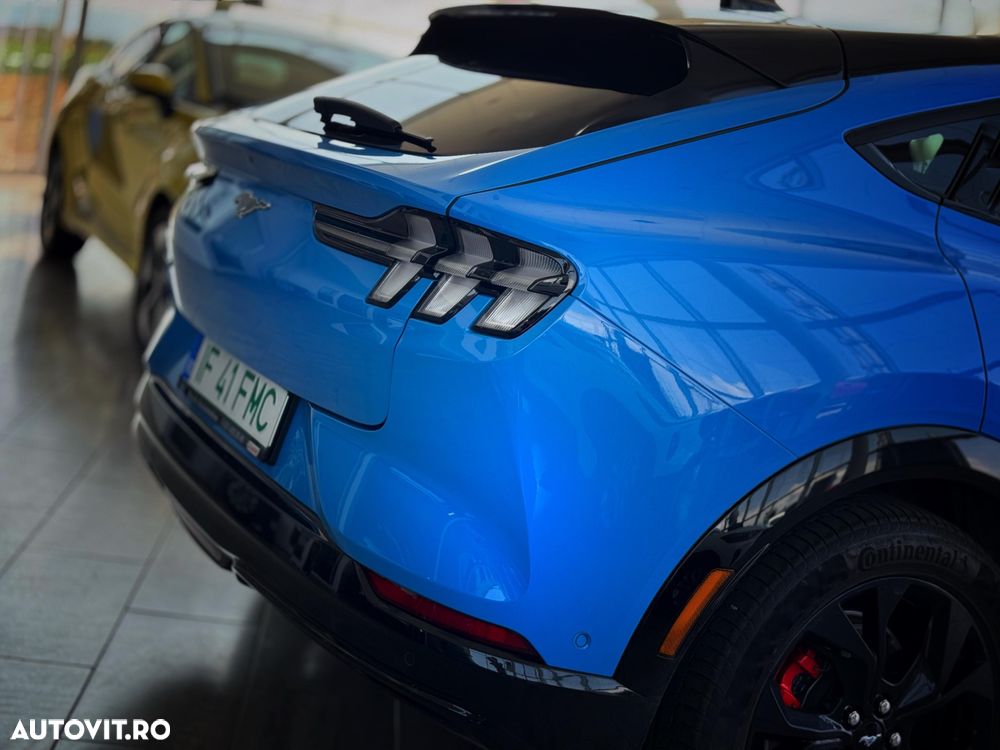Ford Mustang Mach-E AWD PREMIUM - 12
